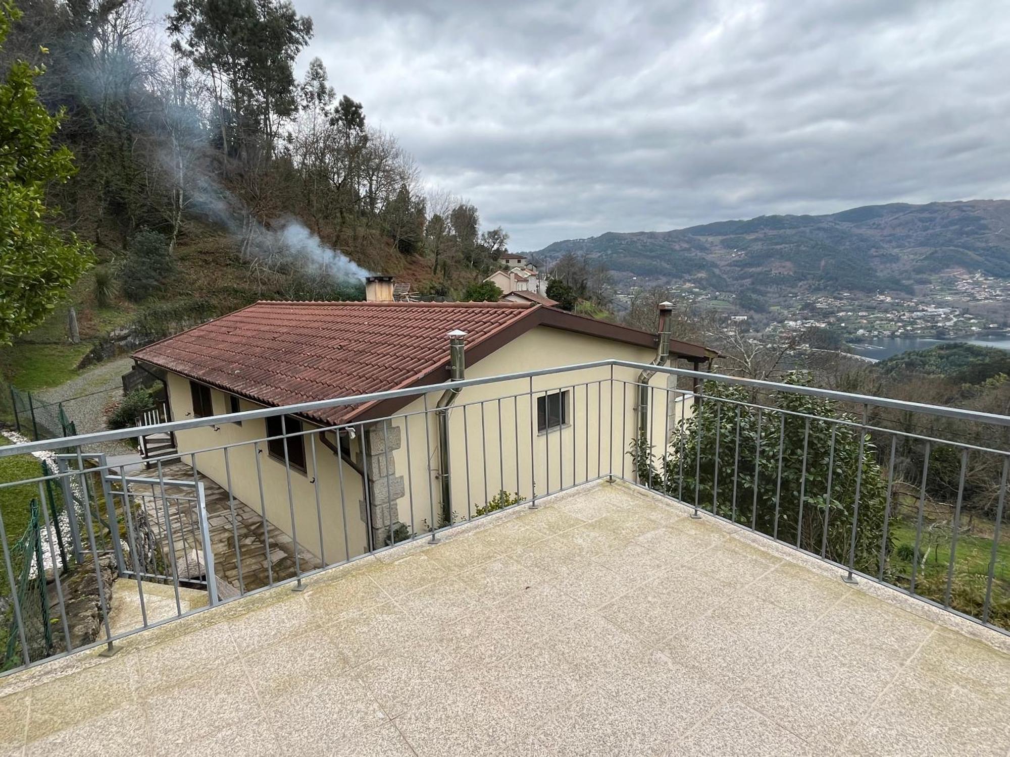 Casa De Casarelhos - Vistas Rio, Campo E Montanha - Lareira Apartment